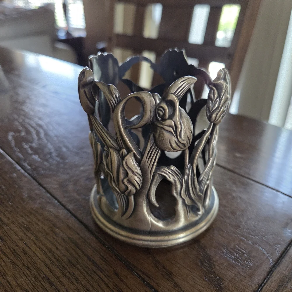 Tulip Candle Holder Matte Silver From Royal Limited